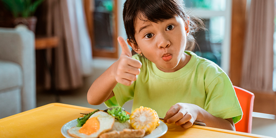 Como estabelecer uma rotina de alimentação saudável em crianças?